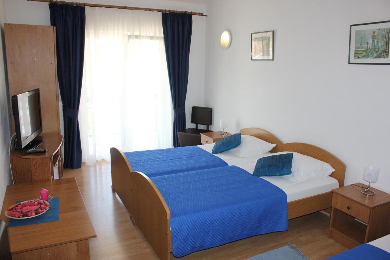 Guesthouse San Antonio Ploce  Exterior photo